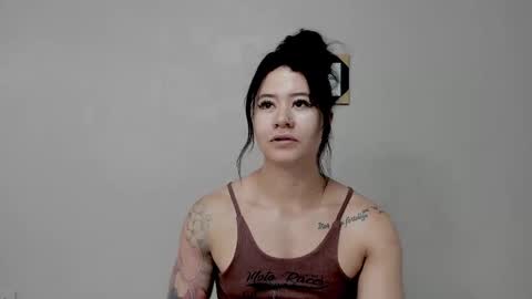 Snapshot of angel_martins chatting on October 2, 2025, 3:52 pm Angel online show from October 2, 2025, 3:52 pm