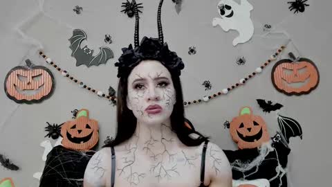 Snapshot of angel_martins chatting on October 31, 2025, 1:17 am Angel online show from October 31, 2025, 1:17 am