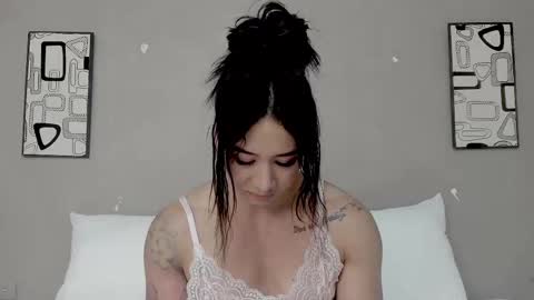 Snapshot of angel_martins chatting on November 2, 2025, 8:22 pm Angel online show from November 2, 2025, 8:22 pm