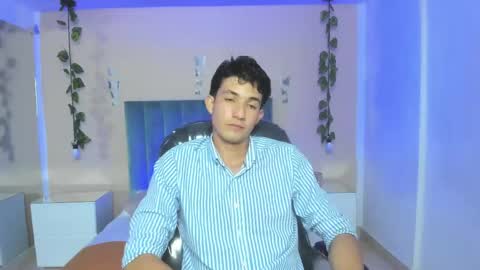 angel_of_sinn online show from April 15, 2026, 5:03 am