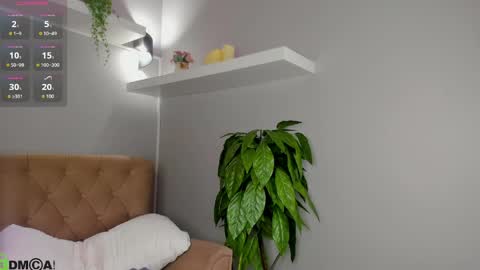 Snapshot of angel_sapphire_ chatting on May 20, 2026, 9:26 am Angel My schedule GTM2 Mon Tue Wen Thu Fri 0900am-0400pm online show from May 20, 2026, 9:26 am