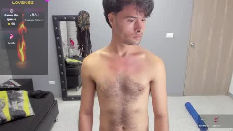 angel_schiavone online show from September 25, 2025, 6:22 pm