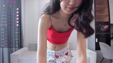 angel_soo online show from April 24, 2026, 11:12 am