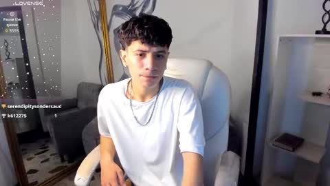 Snapshot of angel_st1 chatting on April 12, 2026, 12:43 pm Angel online show from April 12, 2026, 12:43 pm