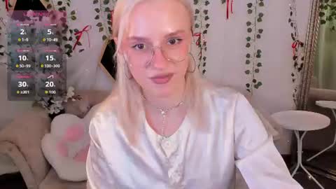 Angelica online show from June 17, 2026, 8:43 pm