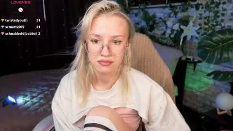 Angelica online show from July 26, 2026, 1:47 am