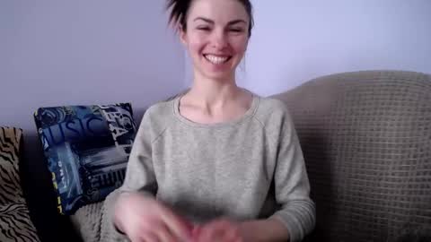 Snapshot of angel_zoe77 chatting on February 18, 2026, 10:55 am Zoe online show from February 18, 2026, 10:55 am