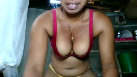 Snapshot of angela0112 chatting on July 24, 2026, 4:43 am angela0112 online show from July 24, 2026, 4:43 am