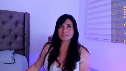 Ange online show from October 17, 2025, 8:33 pm