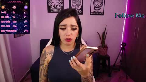 Snapshot of angela_lauren chatting on November 5, 2025, 10:21 pm Angela online show from November 5, 2025, 10:21 pm