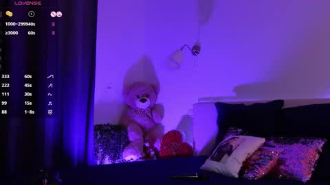 Angela online show from September 14, 2025, 1:10 pm