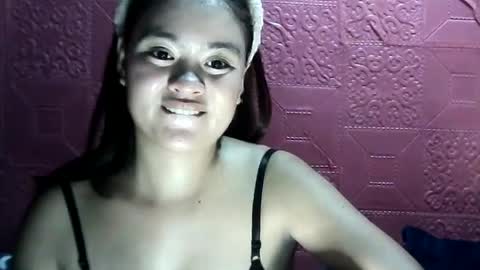 Snapshot of angela_rose12345 chatting on June 22, 2026, 10:12 am angela_rose12345 online show from June 22, 2026, 10:12 am