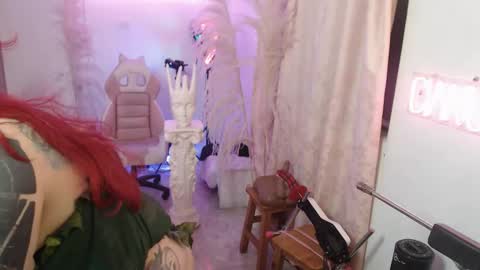 Snapshot of angelacianuro_2 chatting on October 28, 2025, 1:09 am Angela Cianuro online show from October 28, 2025, 1:09 am