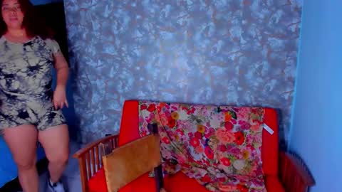 Angela online show from December 18, 2025, 9:43 pm