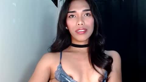 SENORITA online show from April 10, 2026, 2:33 pm