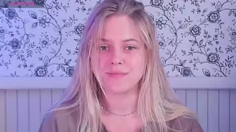 Snapshot of angelanty chatting on July 9, 2026, 1:37 pm Darsi Anty online show from July 9, 2026, 1:37 pm