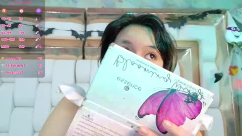  Angela  online show from October 7, 2025, 2:42 am