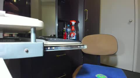 Snapshot of angelchezcka chatting on April 4, 2026, 5:16 am cheche online show from April 4, 2026, 5:16 am