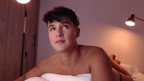 Snapshot of angelcossio chatting on February 9, 2025, 2:06 am Angel online show from February 9, 2025, 2:06 am