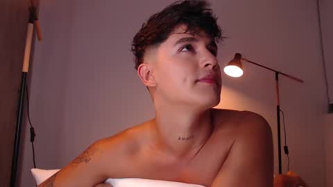 Snapshot of angelcossio chatting on March 3, 2025, 11:14 pm Angel online show from March 3, 2025, 11:14 pm