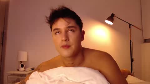 Snapshot of angelcossio chatting on November 2, 2025, 12:24 am Angel online show from November 2, 2025, 12:24 am