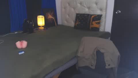 Snapshot of angelcumfallen chatting on January 26, 2025, 1:41 am Angel online show from January 26, 2025, 1:41 am