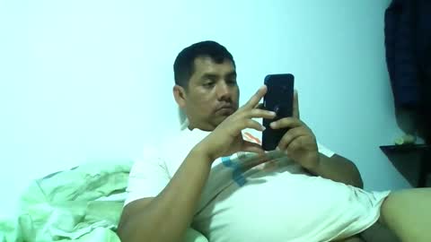 Snapshot of angeldavid90 chatting on February 10, 2026, 2:04 am angeldavid90 online show from February 10, 2026, 2:04 am