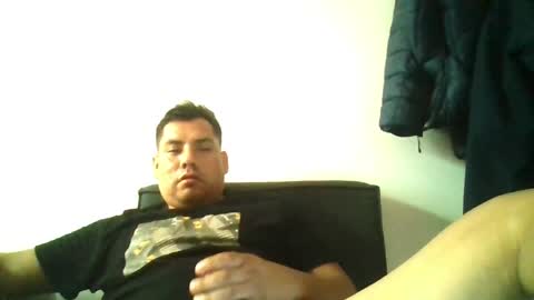 angeldavid90 online show from May 19, 2026, 3:29 pm