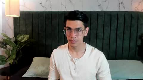 Angel  online show from July 27, 2026, 11:39 am