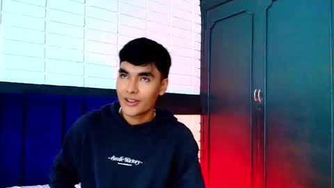 Snapshot of angelduzzzt chatting on October 18, 2025, 1:12 pm AngelduzZzt online show from October 18, 2025, 1:12 pm