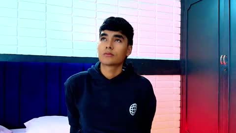 Snapshot of angelduzzzt chatting on October 20, 2025, 12:27 pm AngelduzZzt online show from October 20, 2025, 12:27 pm