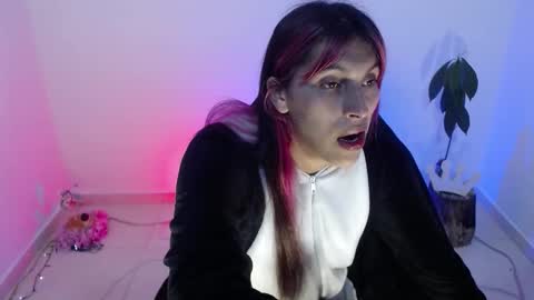 Snapshot of angele_johnson chatting on November 7, 2025, 8:42 pm angele online show from November 7, 2025, 8:42 pm