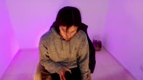 Snapshot of angele_johnson chatting on March 4, 2026, 6:58 pm angele online show from March 4, 2026, 6:58 pm