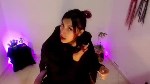 Snapshot of angele_johnson chatting on June 18, 2026, 6:23 pm angele online show from June 18, 2026, 6:23 pm