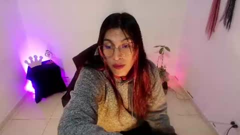 Snapshot of angele_johnson chatting on July 10, 2026, 6:54 pm angele online show from July 10, 2026, 6:54 pm