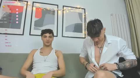 Snapshot of angelfrank chatting on February 19, 2025, 4:34 am Frankie online show from February 19, 2025, 4:34 am