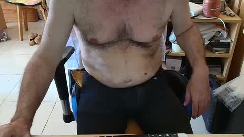 Snapshot of angelgarcia269 chatting on February 21, 2026, 1:01 pm angelgarcia269 online show from February 21, 2026, 1:01 pm