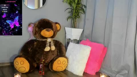 Snapshot of angeli_sexi chatting on September 25, 2025, 12:36 am Carolina online show from September 25, 2025, 12:36 am