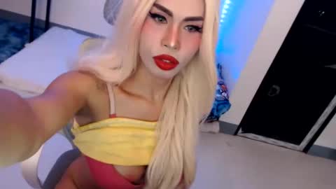 Snapshot of angelic_face_808 chatting on June 6, 2026, 11:20 pm DIVINE ANGEL online show from June 6, 2026, 11:20 pm