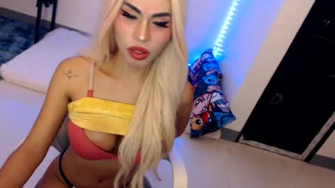 Snapshot of angelic_face_808 chatting on June 17, 2026, 3:42 am DIVINE ANGEL online show from June 17, 2026, 3:42 am
