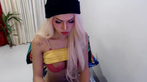 Snapshot of angelic_face_808 chatting on July 18, 2026, 1:15 pm DIVINE ANGEL online show from July 18, 2026, 1:15 pm
