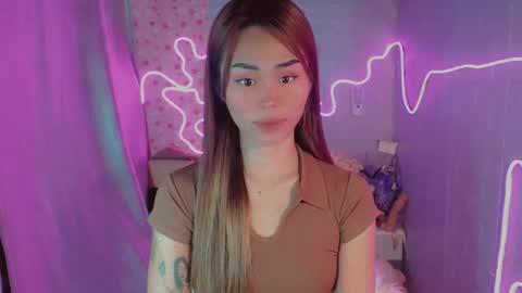 Snapshot of angelic_sex chatting on May 31, 2026, 6:21 am Angelica online show from May 31, 2026, 6:21 am