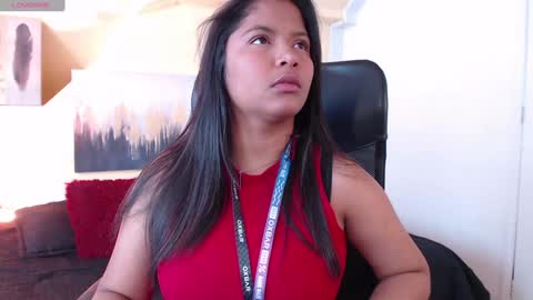 Snapshot of angelica_bss chatting on January 20, 2025, 1:21 pm Angelica bss online show from January 20, 2025, 1:21 pm