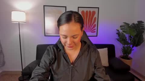 Angelica Cross online show from June 1, 2026, 7:48 pm