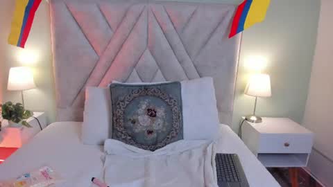 Angelica Cross online show from June 17, 2026, 8:43 pm