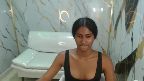 angelica_sexy1 online show from November 18, 2025, 8:35 pm