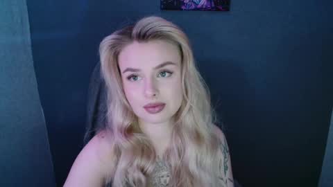 angelicablanch online show from September 19, 2025, 9:48 pm