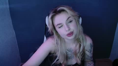 angelicablanch online show from September 21, 2025, 9:05 pm