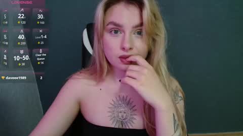 angelicablanch online show from October 4, 2025, 8:29 pm