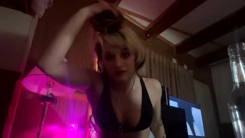 Angelica hart online show from October 5, 2025, 11:08 am
